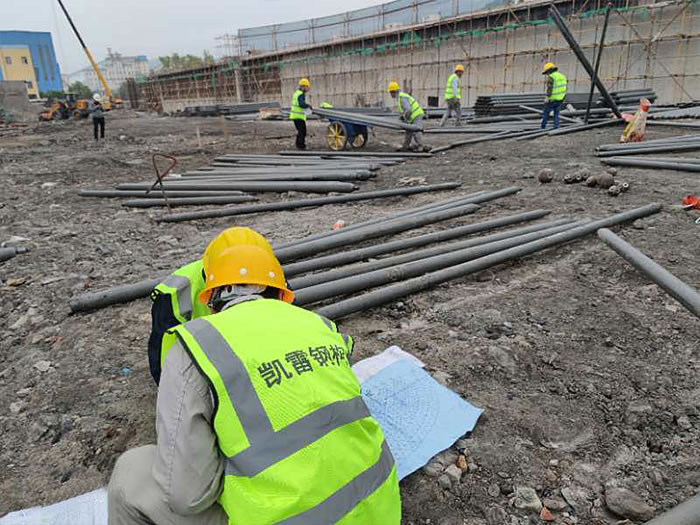 根河螺栓球网架结构